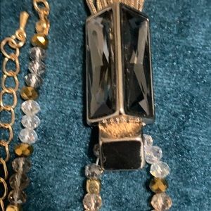 16’ Beaded Necklace w/ Pendant. Gorgeous Stone loo